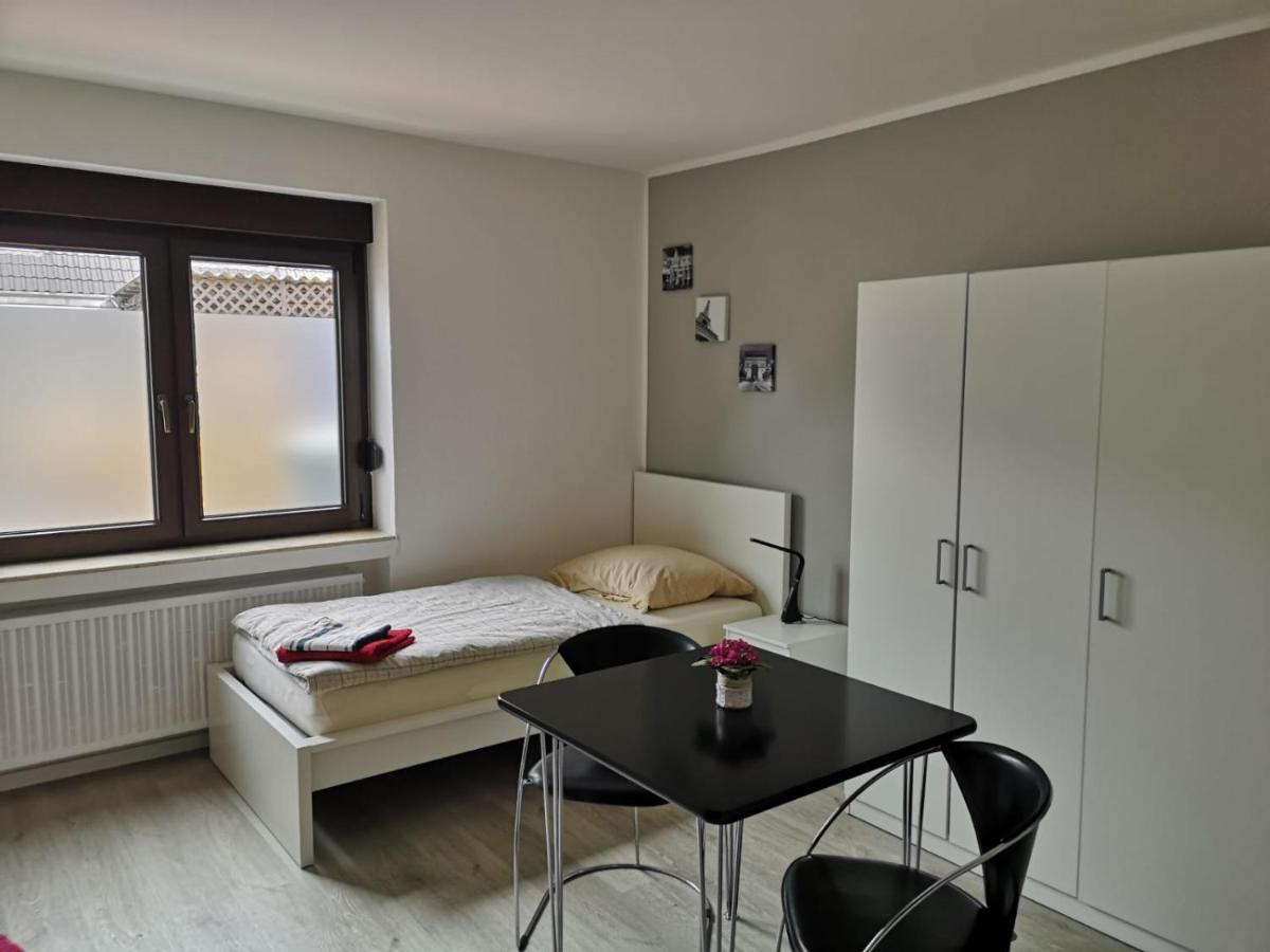 Gemuetliches Ferienzimmer Hürth Buitenkant foto