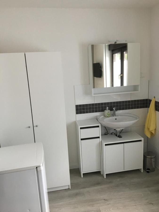 Gemuetliches Ferienzimmer Hürth Buitenkant foto