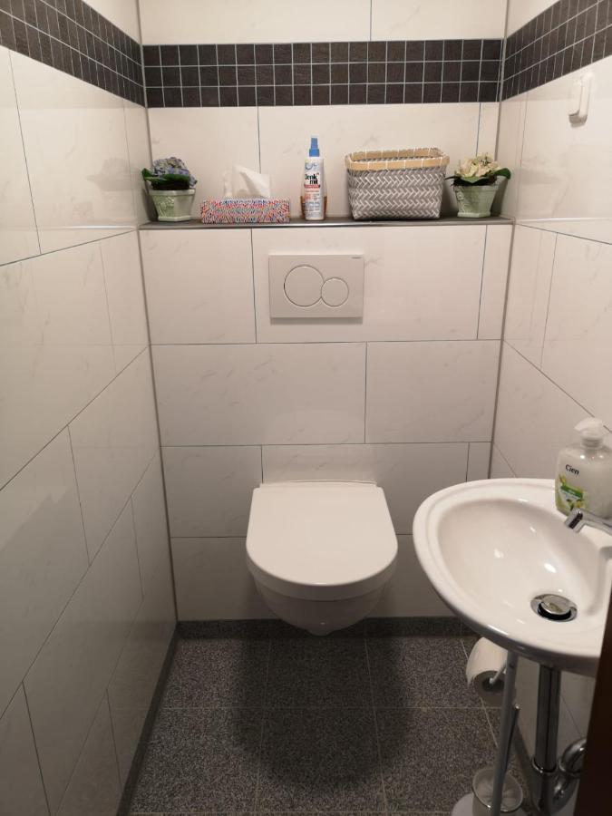 Gemuetliches Ferienzimmer Hürth Buitenkant foto